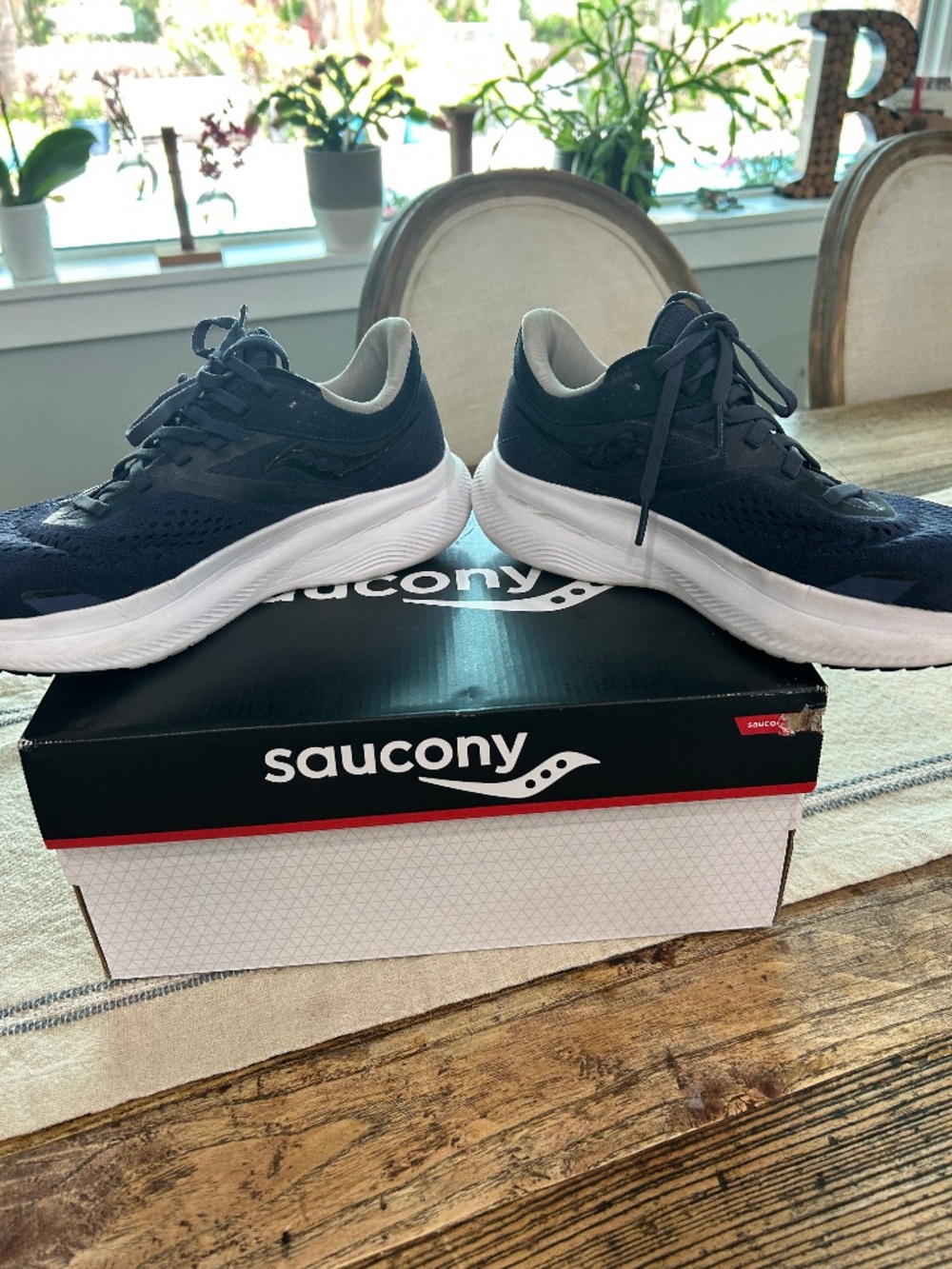 🏃‍♀️SAUCONY MIRAGE FLOW WOMEN’S ATHLETIC SHOES